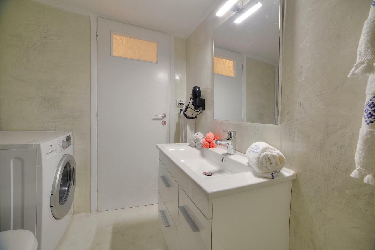 Unique Apartment In Glyfada Center Athens Exterior photo
